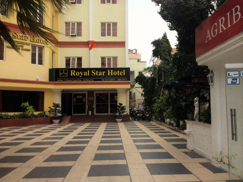 Royal star hotel